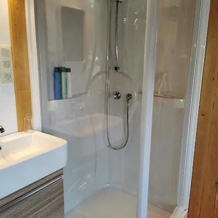 Ostend Backpackers Lodge *
