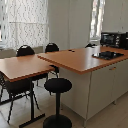 Homestay Ostend Backpackers Lodge