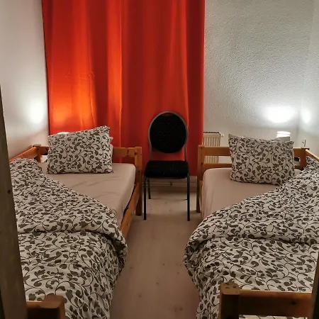 Homestay Ostend Backpackers Lodge